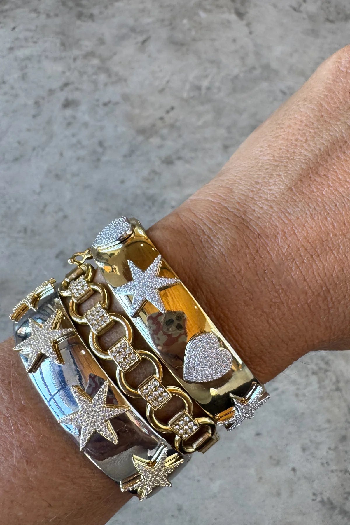 POWER CHAIN BANGLE