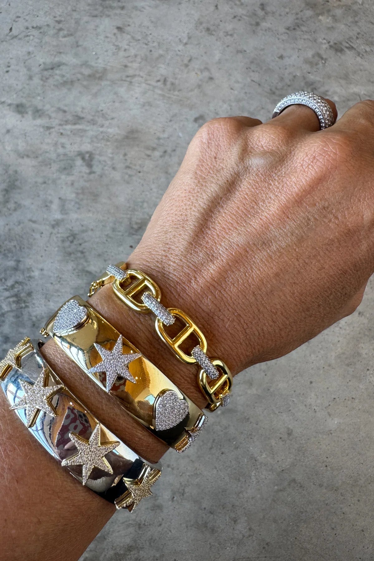 LINK TAB BANGLE
