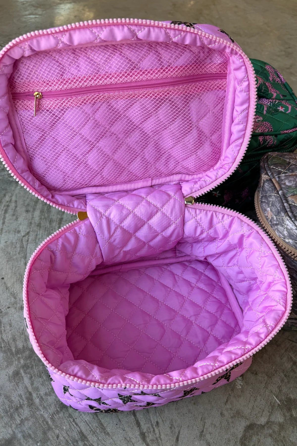 PREORDER- QUILTED PUFFER MAKEUP BAG